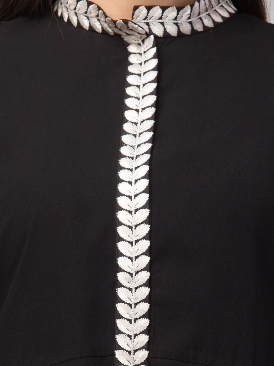 Short Length Tunic With White Lacework In Firdaus Fabric