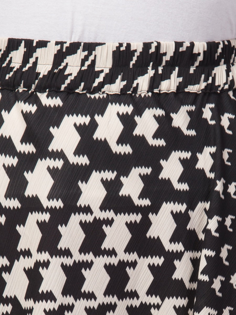 Printed Skirt In Satin Chiffon Fabric.