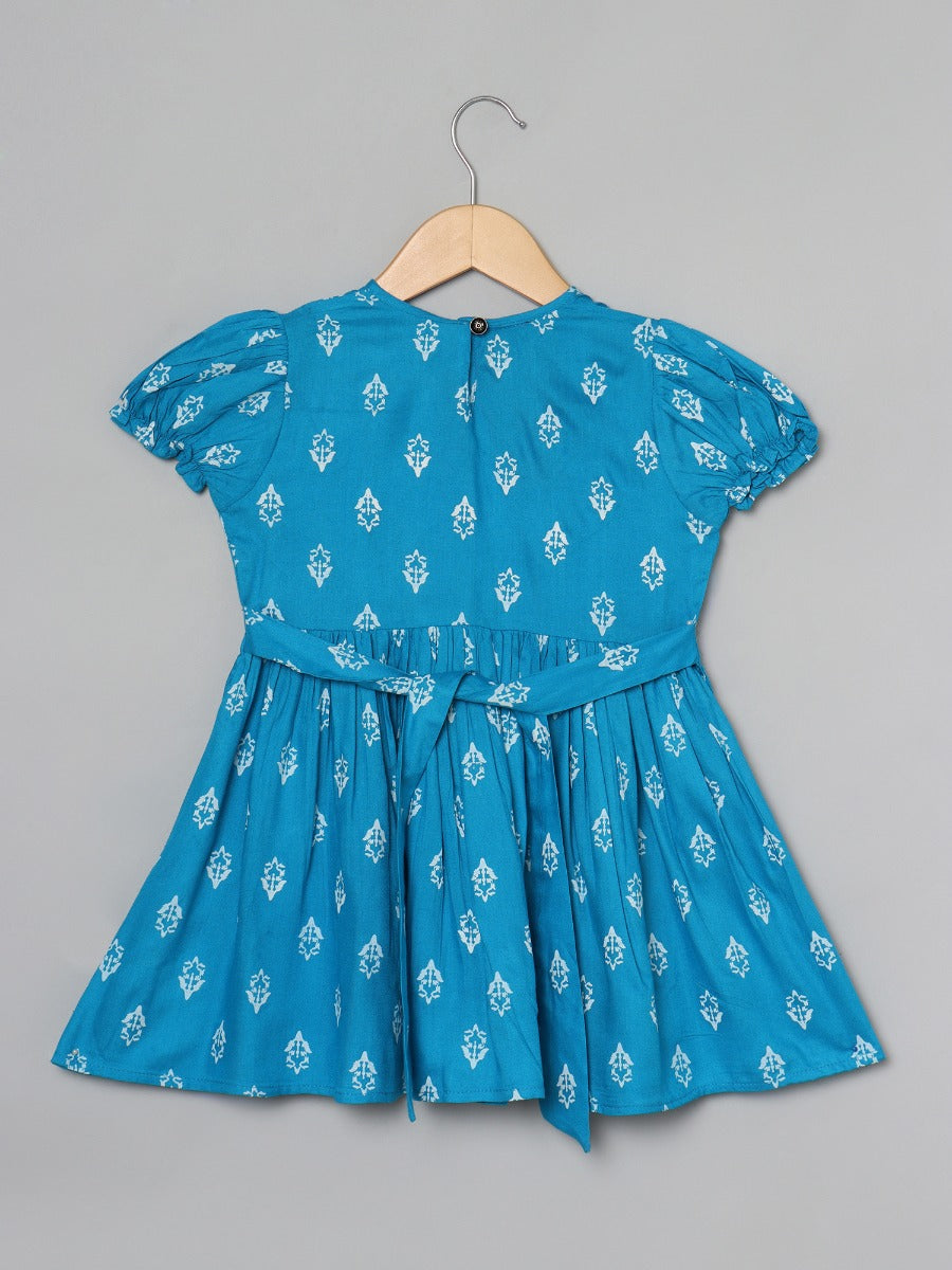 Printed Frock In Rayon Fabric With Elasticated Sleeves