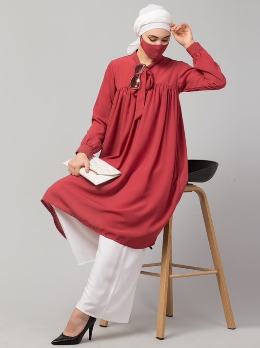 Loose Tunic With White Trouser