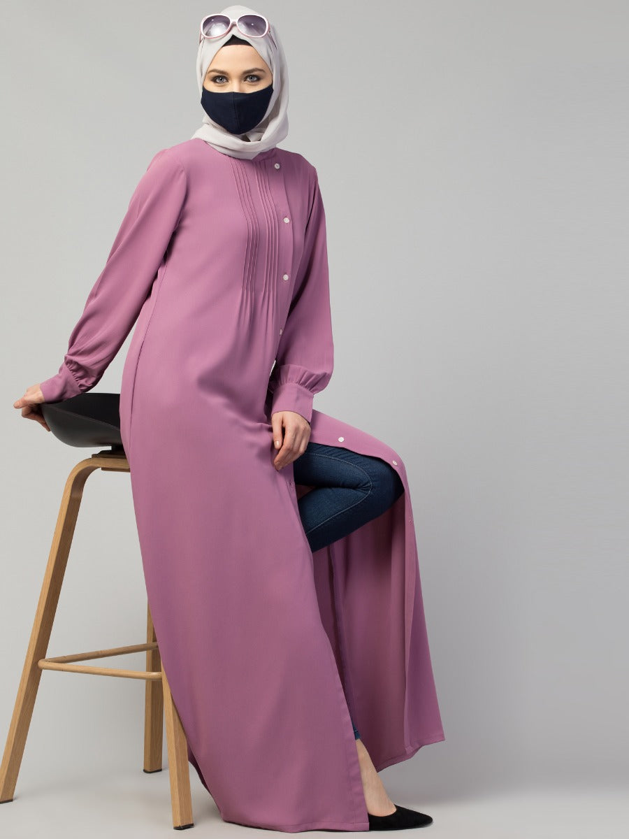 Abaya With Pleats and Side Opening In Stretchable Fabric