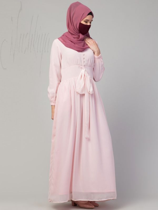 Beautiful Modest Dress In Georgette Fabric With Complete Lining.